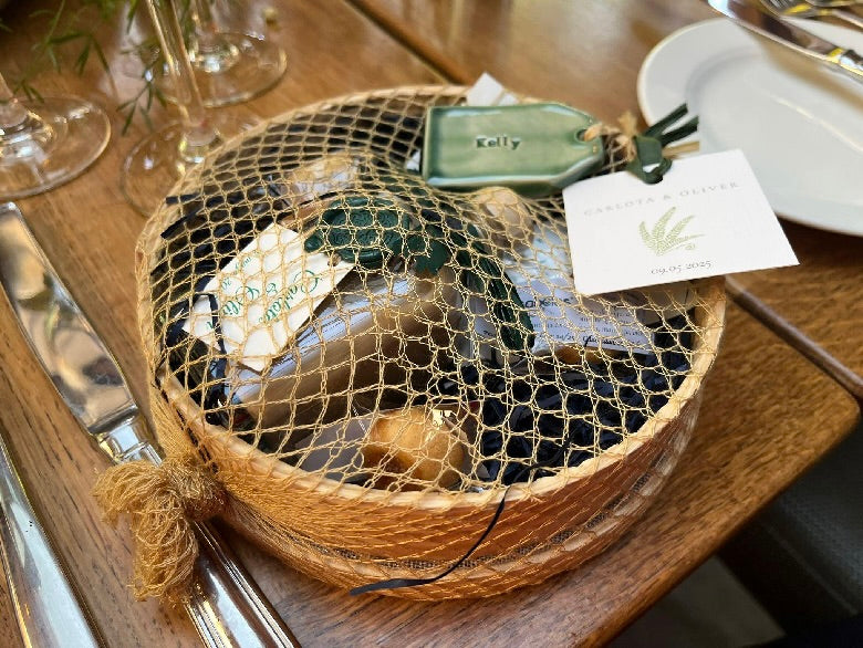 Personalised Ceramic Wedding Favours and Gift Tags – Handmade Stoneware Keepsakes