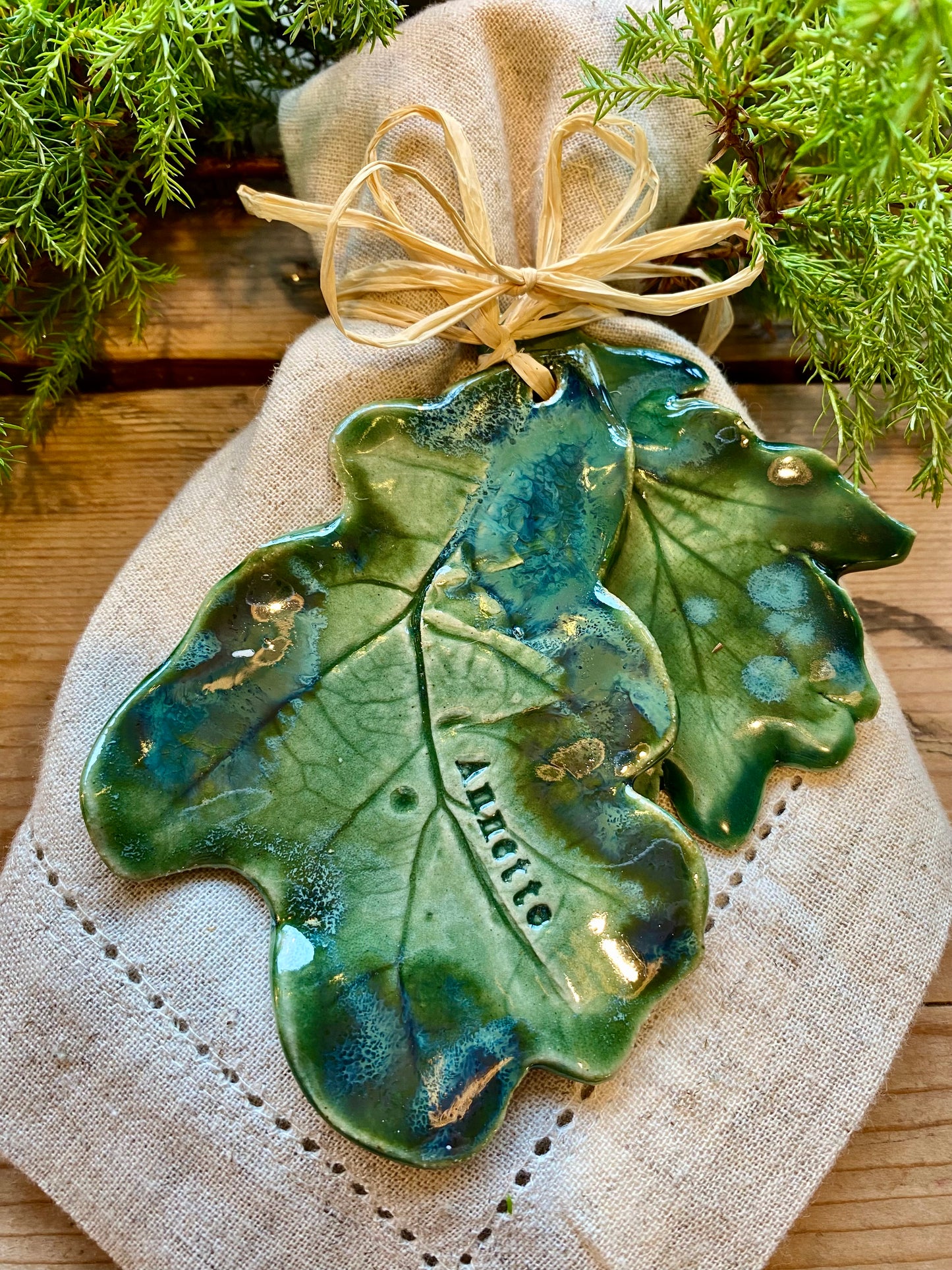 Double oak leaf sculpture for hanging on a wall, christmas tree or a personalised place setting.