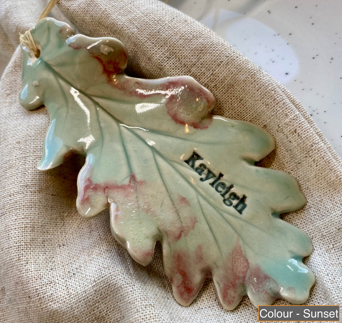 Oak leaf personalised place setting / wedding favour / dinner gift