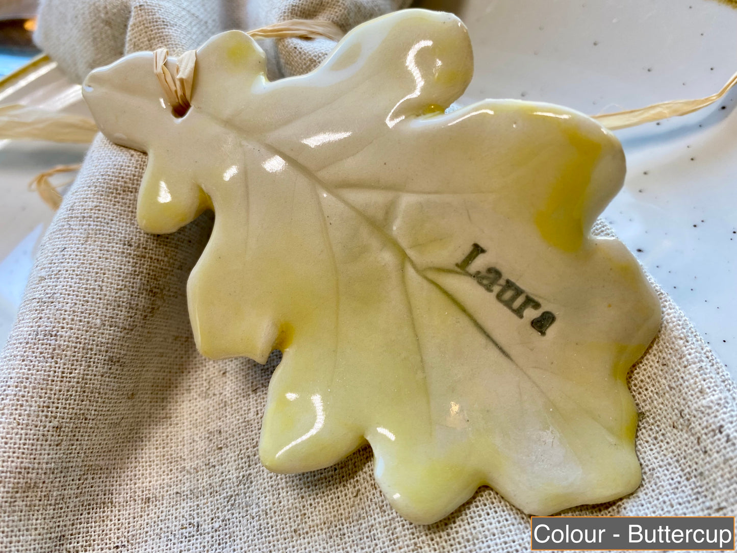 Oak leaf personalised place setting / wedding favour / dinner gift